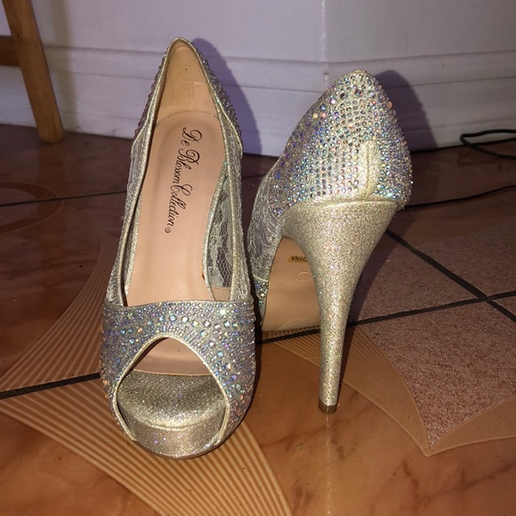 Silver studded high heels - Picture 4 of 5